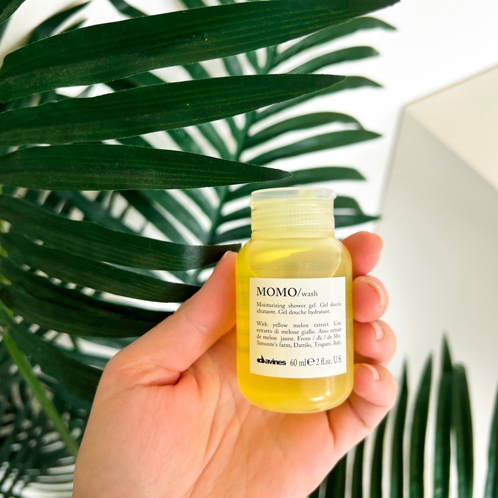 Davines Momo Body Wash Rare Find Travel Size - Picture 4 of 5